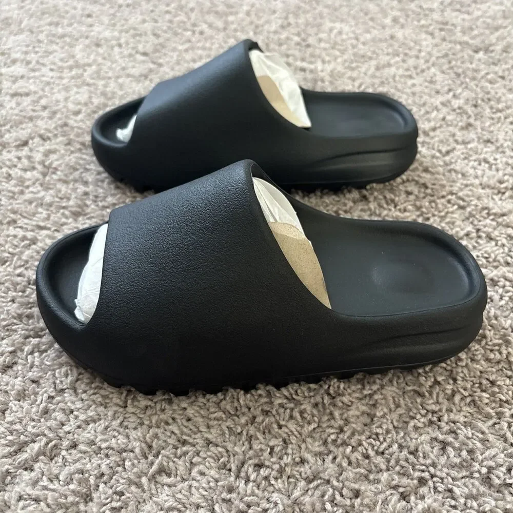 Yeezy slides ys